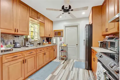 5118 SW 22nd Street West Park FL 33023