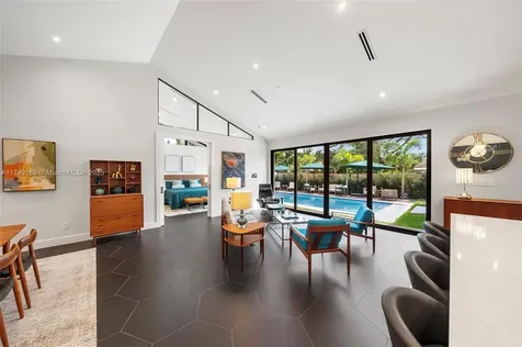2710 NE 6th Lane Wilton Manors FL 33334