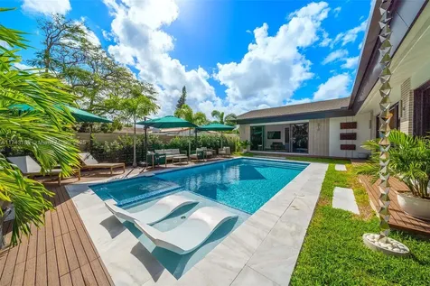 2710 NE 6th Lane Wilton Manors FL 33334