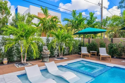2710 NE 6th Lane Wilton Manors FL 33334