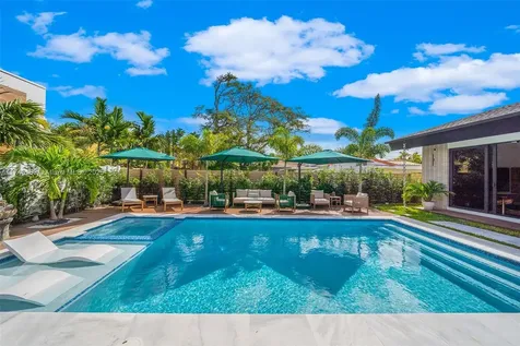 2710 NE 6th Lane Wilton Manors FL 33334