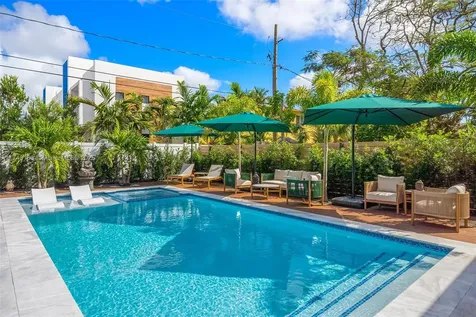 2710 NE 6th Lane Wilton Manors FL 33334