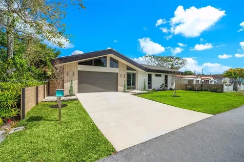 2710 NE 6th Lane Wilton Manors FL 33334