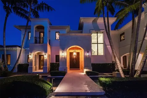 8955 SW 63rd Court Pinecrest FL 33156