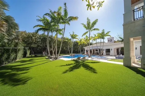 8955 SW 63rd Court Pinecrest FL 33156