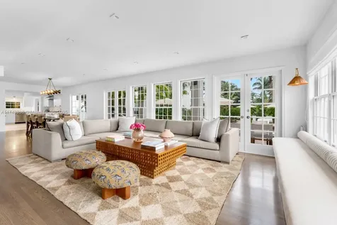 6655 Pinetree Lane Miami Beach FL 33141