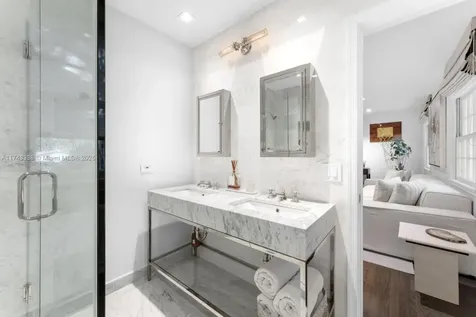 6655 Pinetree Lane Miami Beach FL 33141