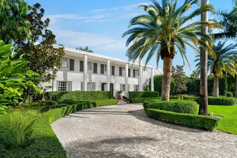 6655 Pinetree Lane Miami Beach FL 33141