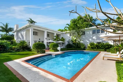 6655 Pinetree Lane Miami Beach FL 33141