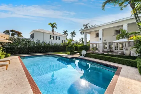 6655 Pinetree Lane Miami Beach FL 33141