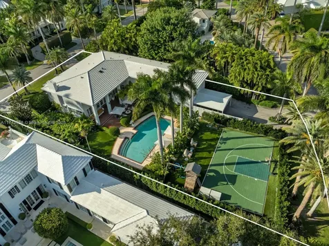 6655 Pinetree Lane Miami Beach FL 33141