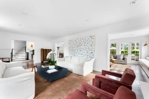 6655 Pinetree Lane Miami Beach FL 33141