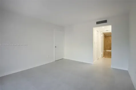 55 Ocean Lane Drive Key Biscayne FL 33149