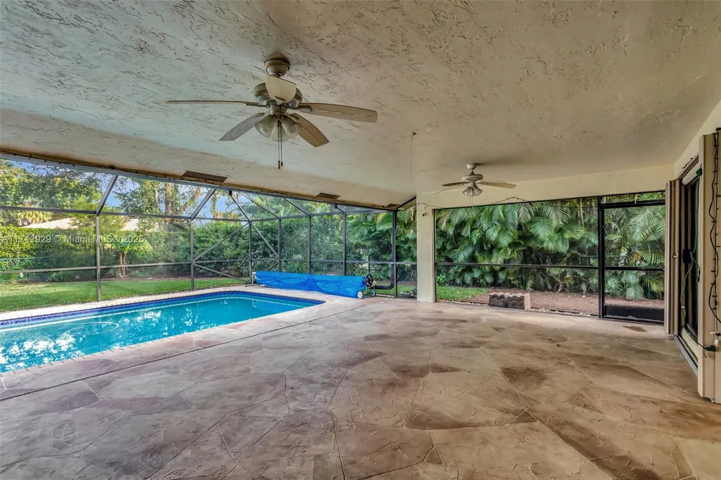 5325 NW 84th Way Coral Springs FL 33067