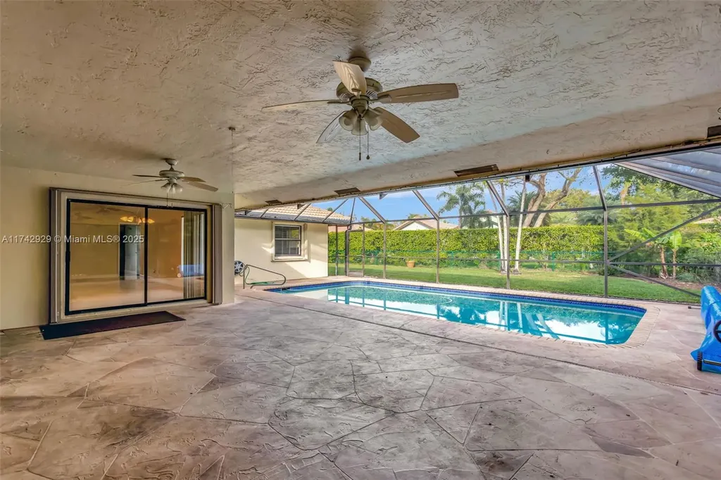 5325 NW 84th Way Coral Springs FL 33067