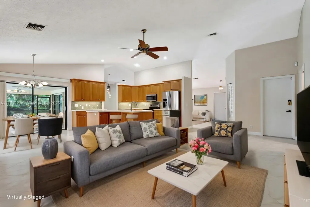 5325 NW 84th Way Coral Springs FL 33067