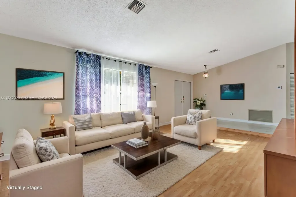 5325 NW 84th Way Coral Springs FL 33067