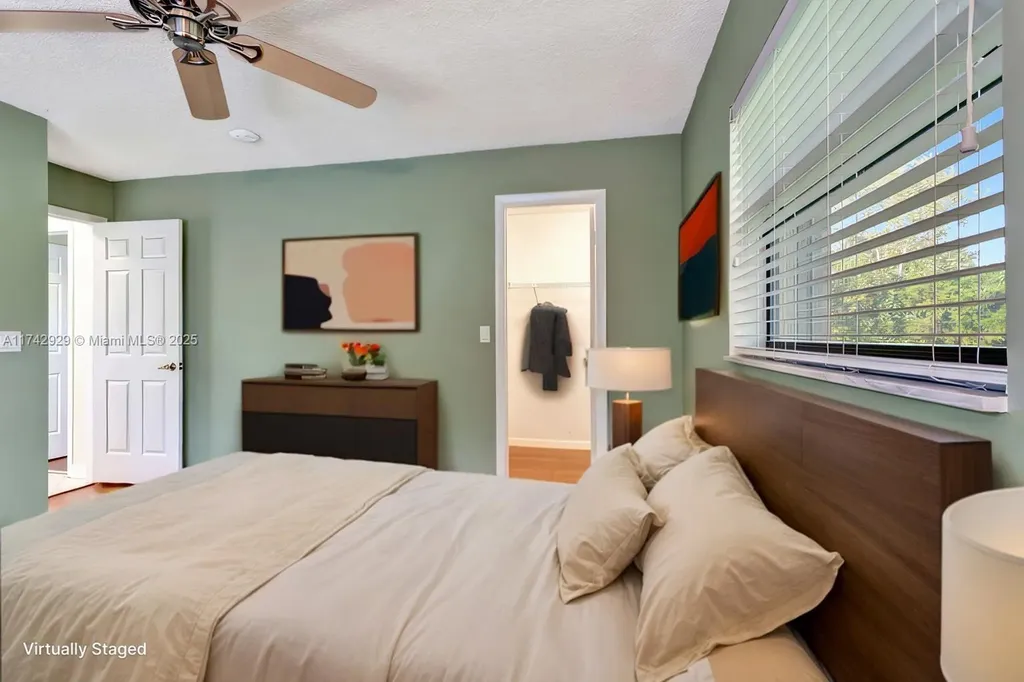 5325 NW 84th Way Coral Springs FL 33067