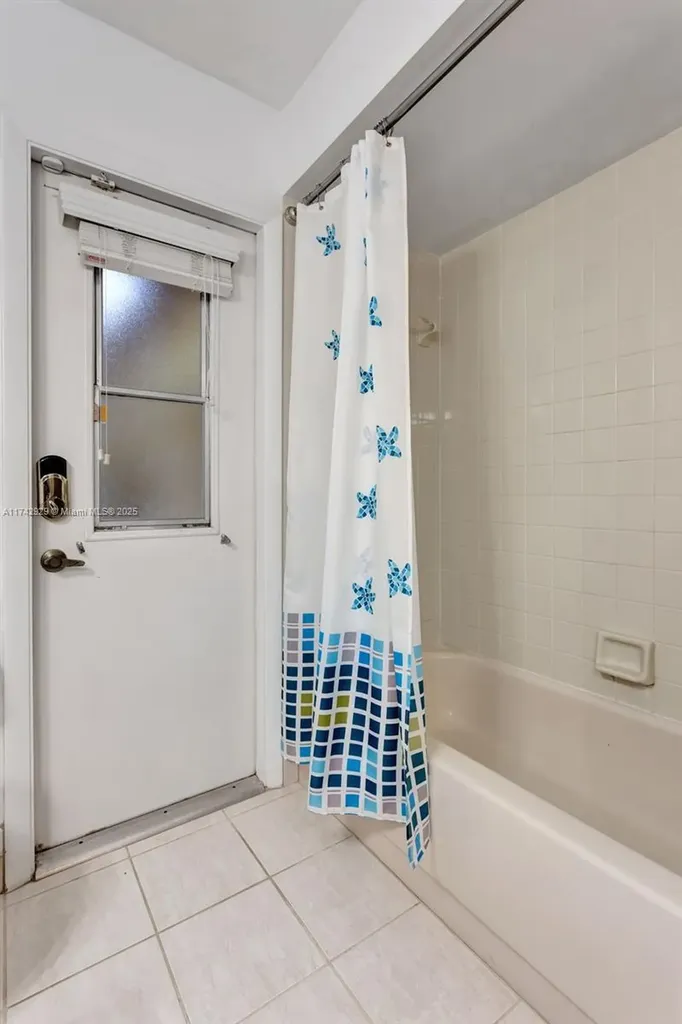 5325 NW 84th Way Coral Springs FL 33067