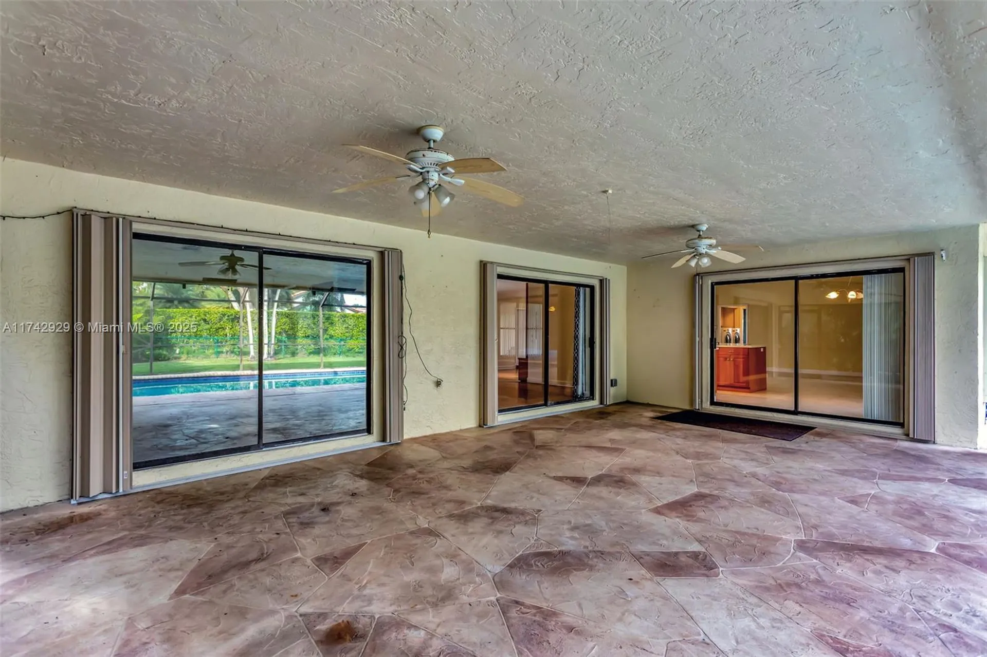 5325 NW 84th Way Coral Springs FL 33067