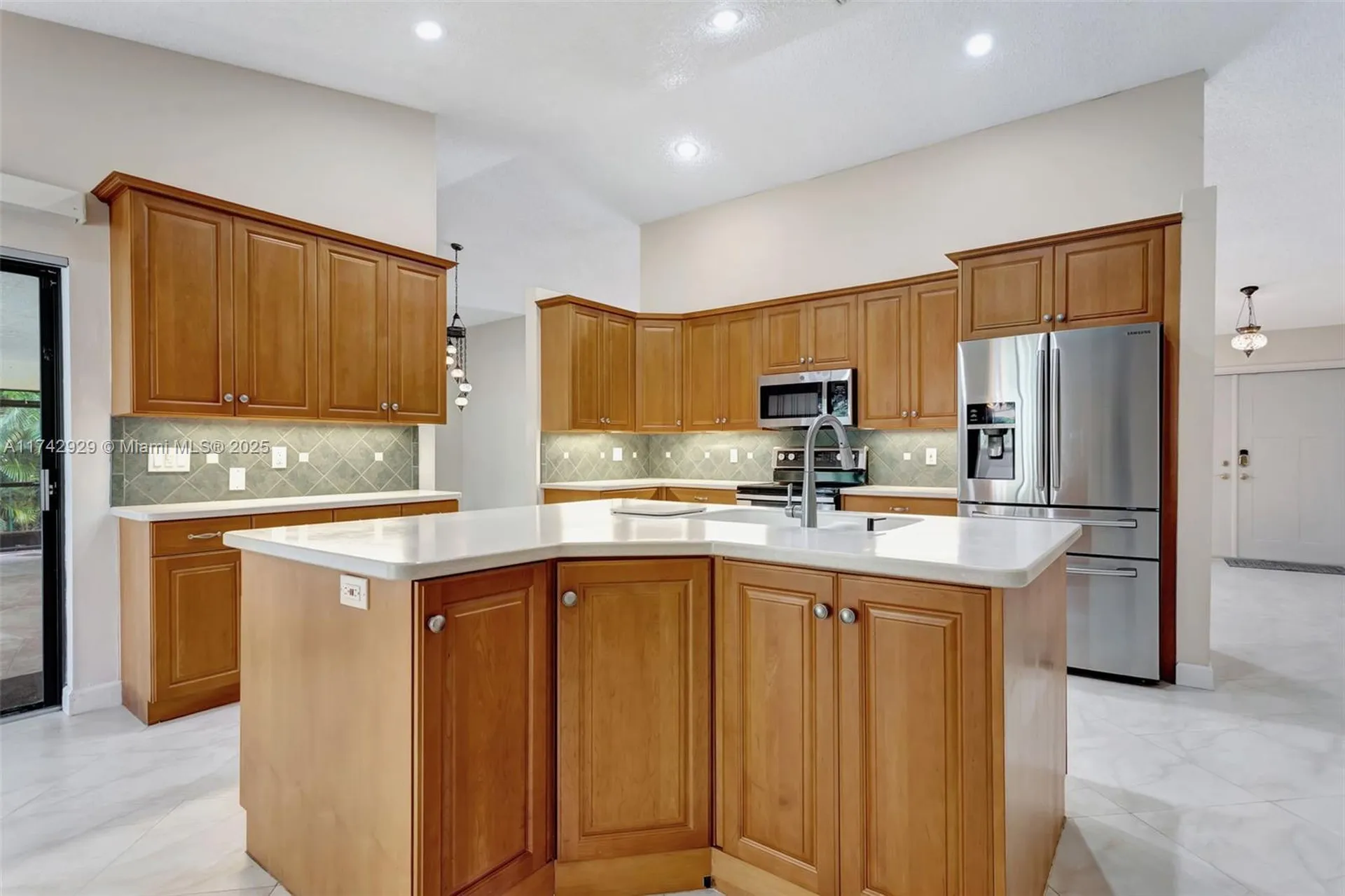 5325 NW 84th Way Coral Springs FL 33067