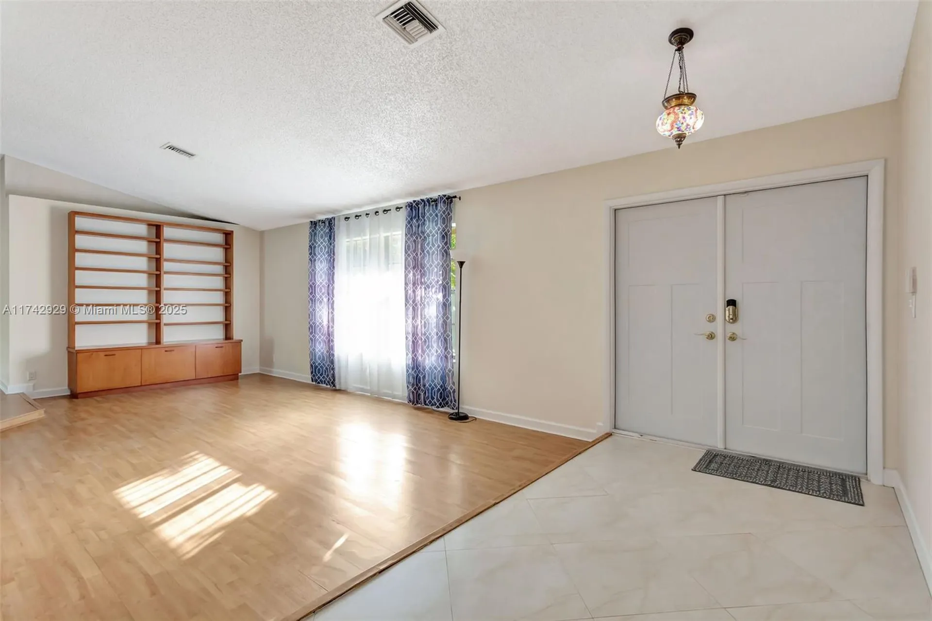 5325 NW 84th Way Coral Springs FL 33067