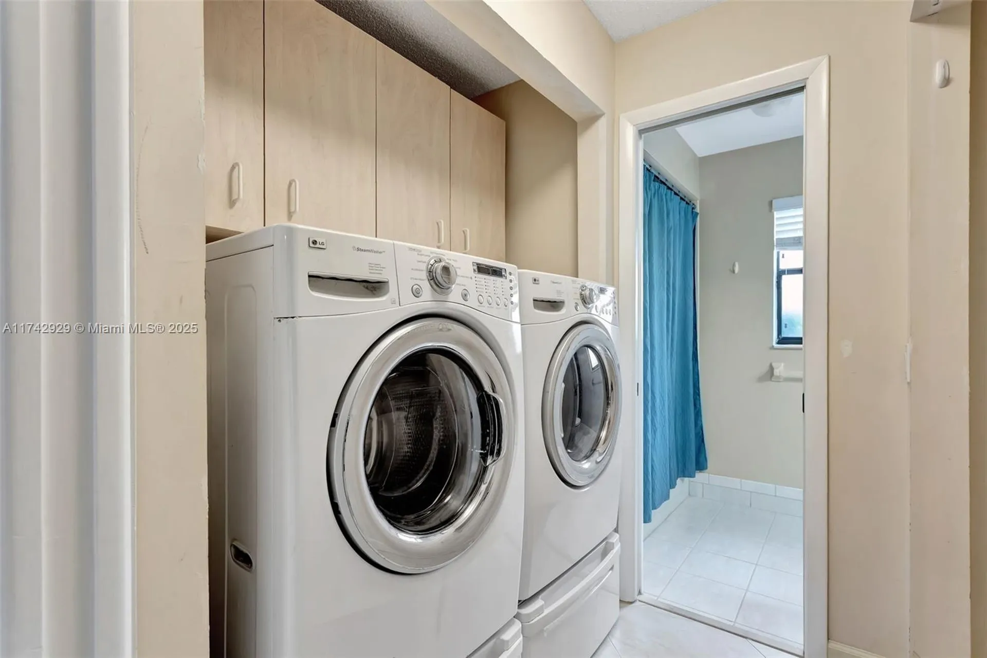 5325 NW 84th Way Coral Springs FL 33067