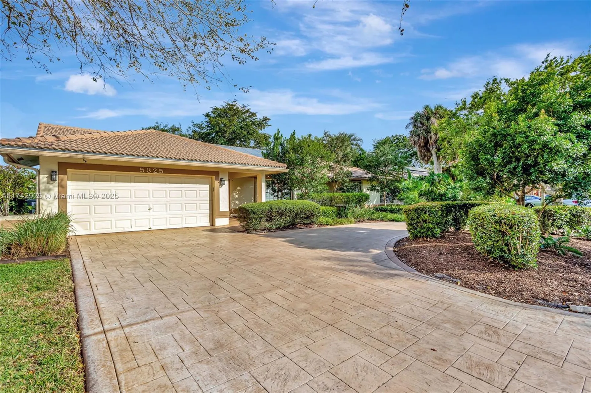 5325 NW 84th Way Coral Springs FL 33067