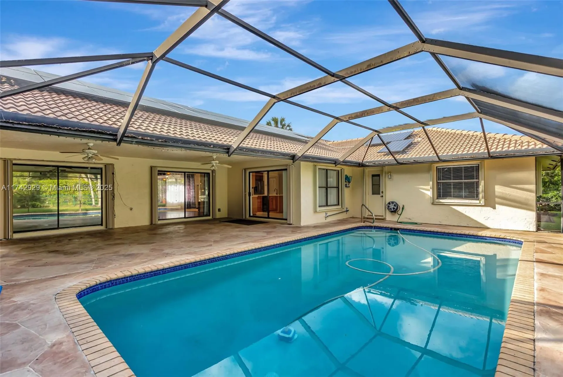 5325 NW 84th Way Coral Springs FL 33067