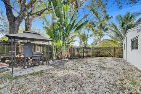 2265 SW 15th Court Fort Lauderdale FL 33312