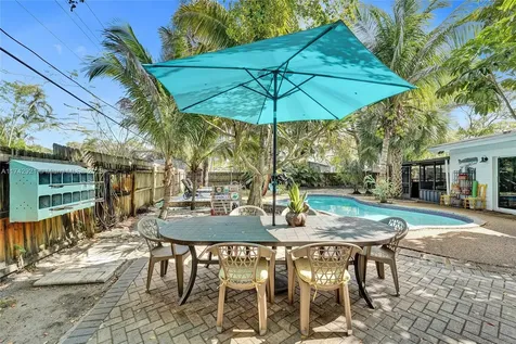 2265 SW 15th Court Fort Lauderdale FL 33312