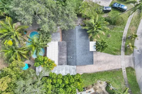 2265 SW 15th Court Fort Lauderdale FL 33312