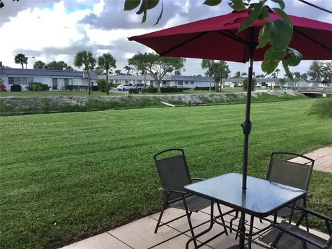 2823 W Crosley Drive West Palm Beach FL 33415