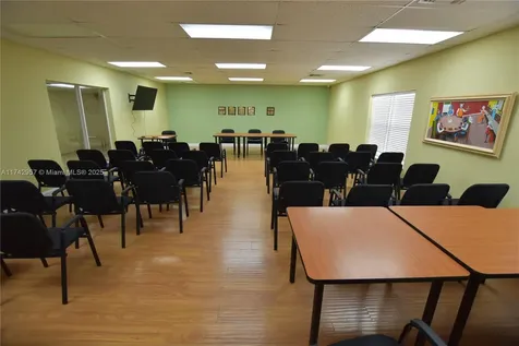 2823 W Crosley Drive West Palm Beach FL 33415