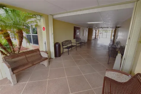 2823 W Crosley Drive West Palm Beach FL 33415