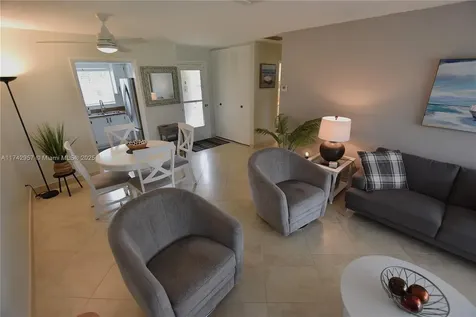 2823 W Crosley Drive West Palm Beach FL 33415