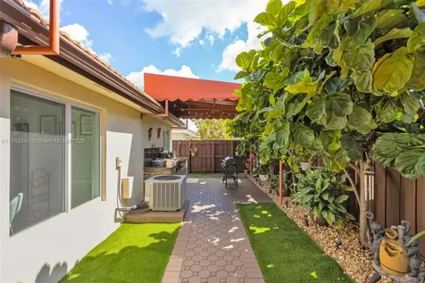 16416 SW 95th Street Miami FL 33196
