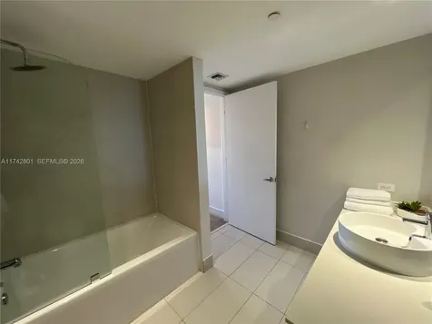 2600 E Hallandale Beach Boulevard Hallandale Beach FL 33009