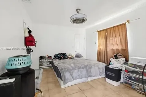 6921 SW 9th Street Pembroke Pines FL 33023