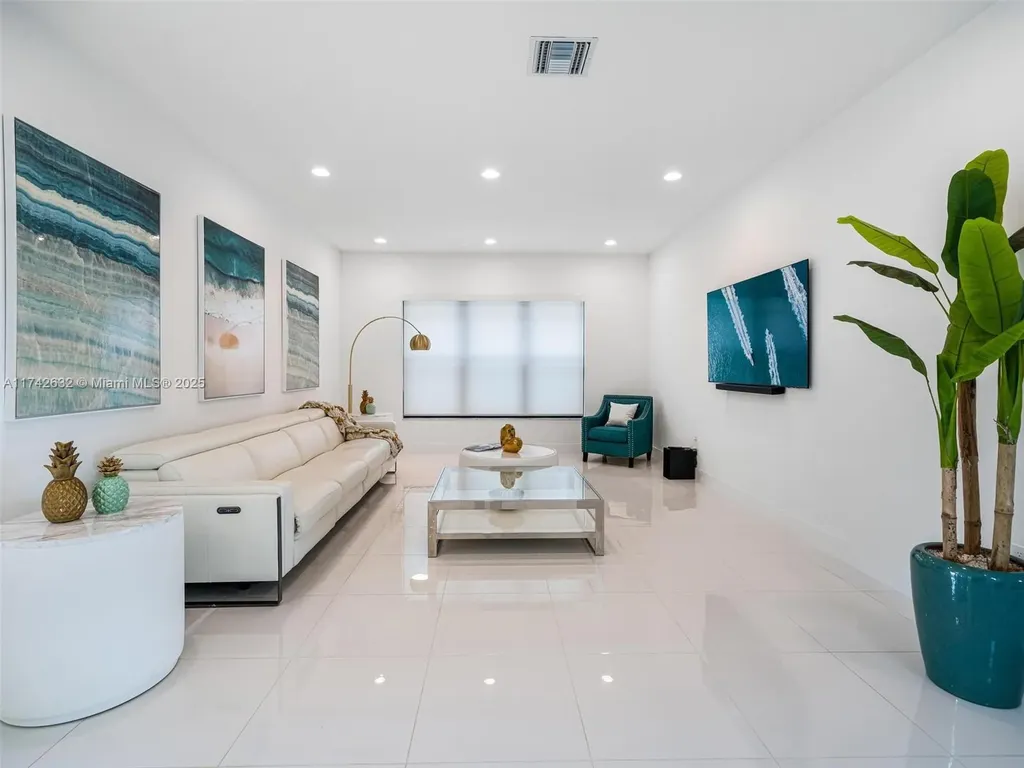 8533 Swinley Forest Way Boca Raton FL 33434