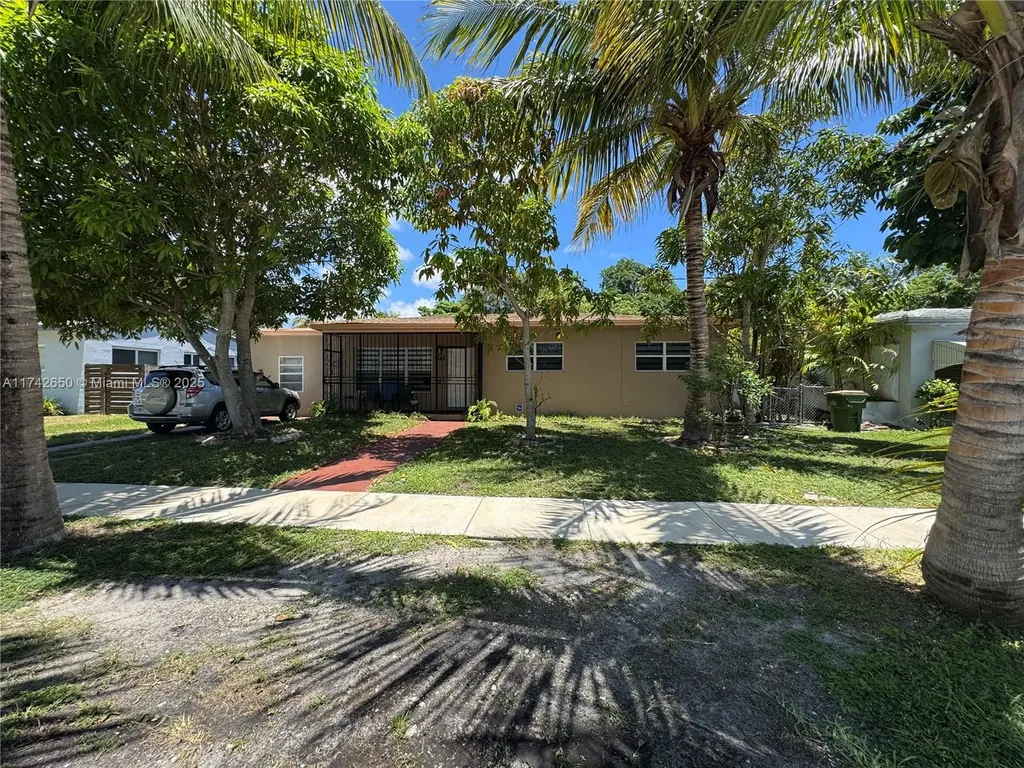 1445 NE 136th Street North Miami FL 33161