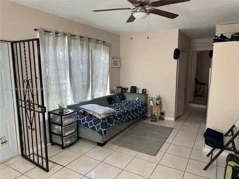 1445 NE 136th Street North Miami FL 33161