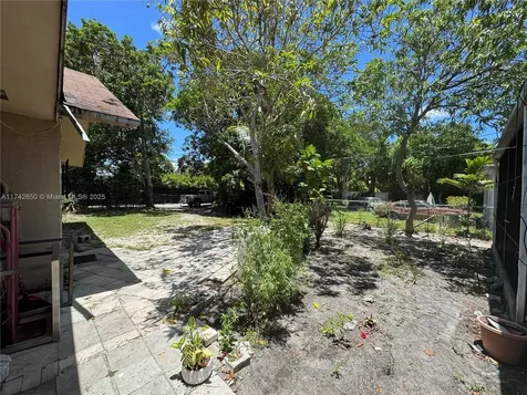 1445 NE 136th Street North Miami FL 33161