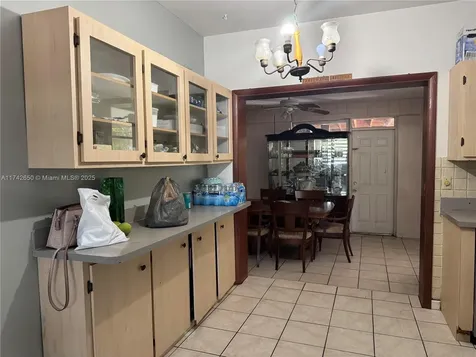 1445 NE 136th Street North Miami FL 33161