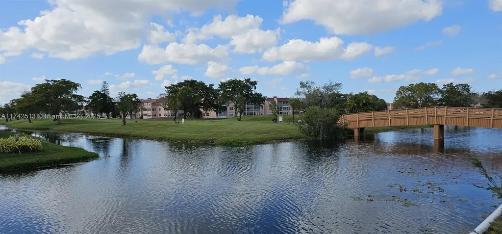 9380 Sunrise Lakes Boulevard Sunrise FL 33322