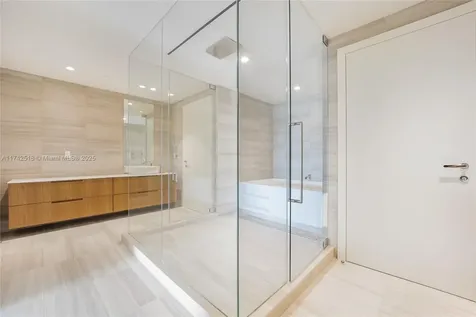 4701 N Meridian Avenue Miami Beach FL 33140