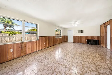 10041 SW 13th Terrace Miami FL 33174