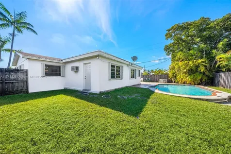 10041 SW 13th Terrace Miami FL 33174