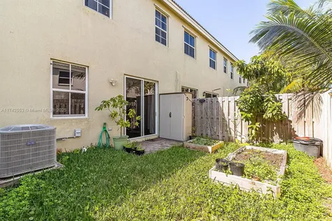1479 SE 26th Avenue Homestead FL 33035