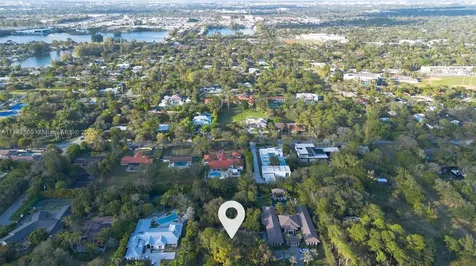 7095 SW 66th Street Miami FL 33143